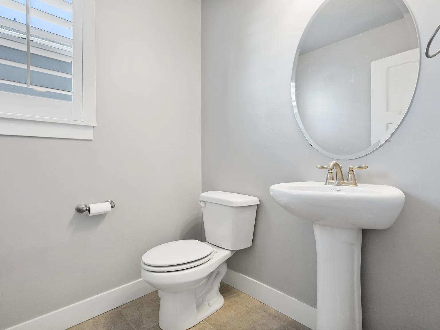 4 bed, 2.5 bath, 3429 sqft, $3,100 — Photo 4