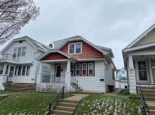 1332 S 73rd St, West Allis, WI 53214