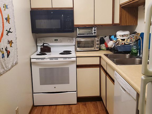 4th image of 318 Finkbine Ln APT 6