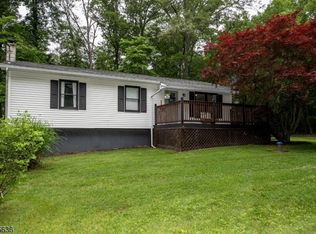 20 Eastbrook Ln, Newton, NJ 07860