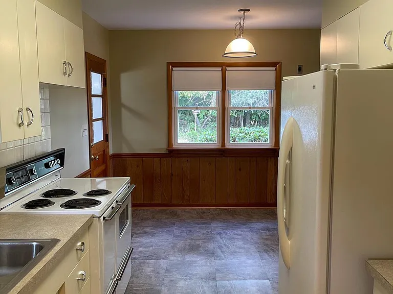1670 Florence Rd — Photo 14