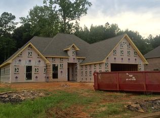 59 Creedmore, Hattiesburg, MS 39402