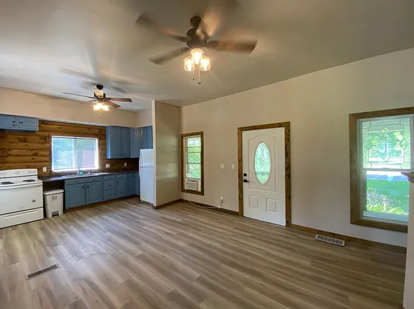 1011 E Copeland Rd, Montgomery, MI 49255