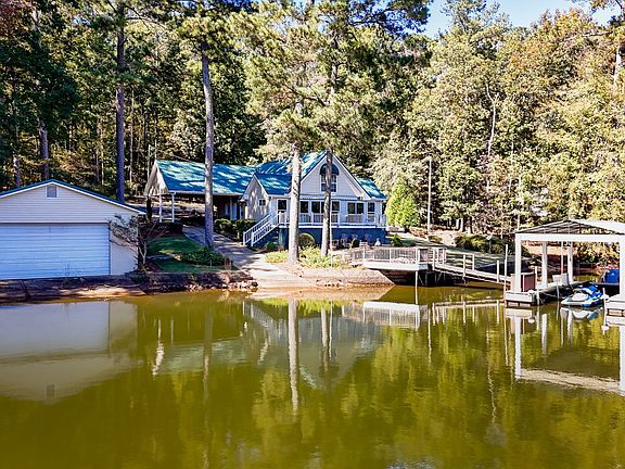 2nd image of 144 Blackberry Rd