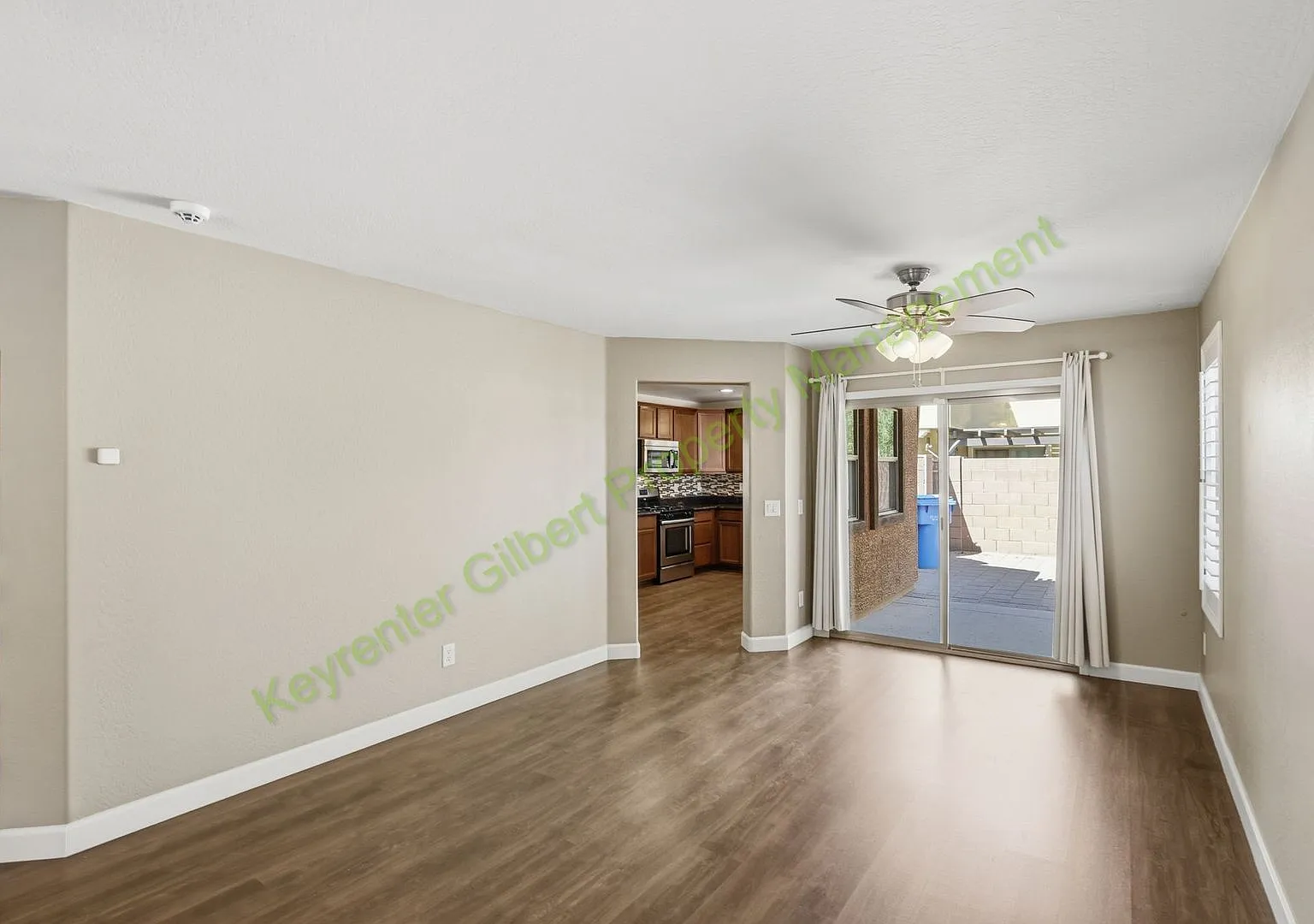 Beautiful Lyons Gate Home 3 Bedroom + Office in Prime Gilbert Location! — Photo 4