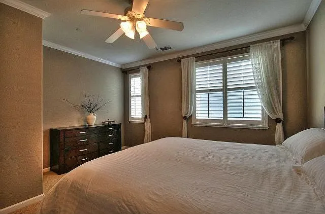 1351 De Altura Cmns — Photo 2