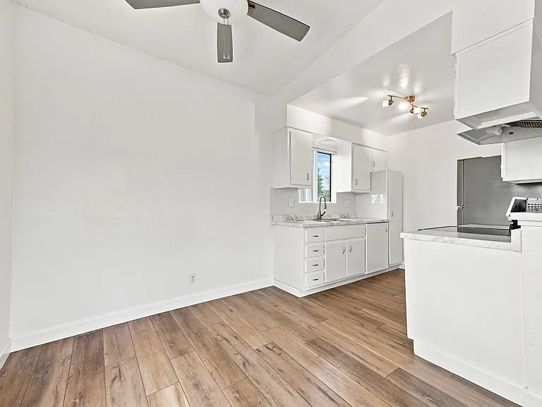 220 E Yucca St #24 — Photo 13