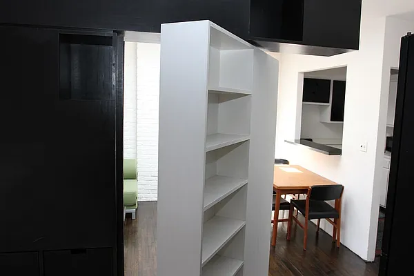 Rented by New York Manhattan Real Estate Incorporated | media 24