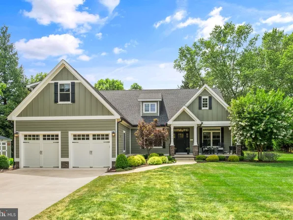 1311 Greenbrier Rd, Waynesboro, VA 22980