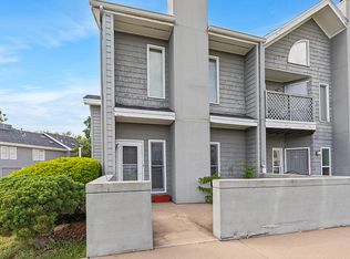 930 E Primrose St APT E1, Springfield, MO 65807