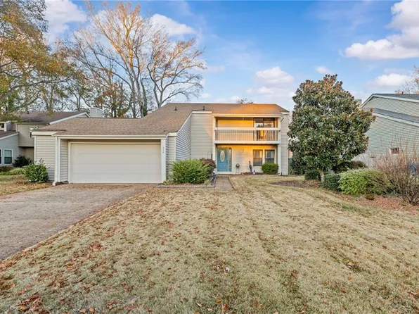 1556 Beachview Dr, Virginia Beach, VA 23464