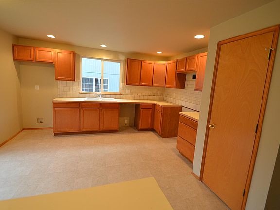3rd image of 31936 115th Pl SE