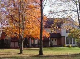 38409 Flint Ridge Dr, Grafton, OH 44044