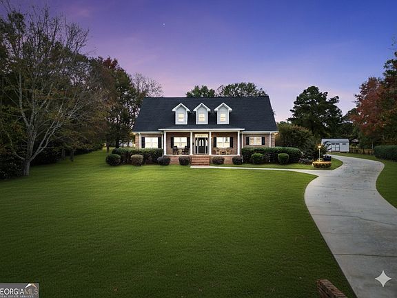 2nd image of 185 Red Maple Dr