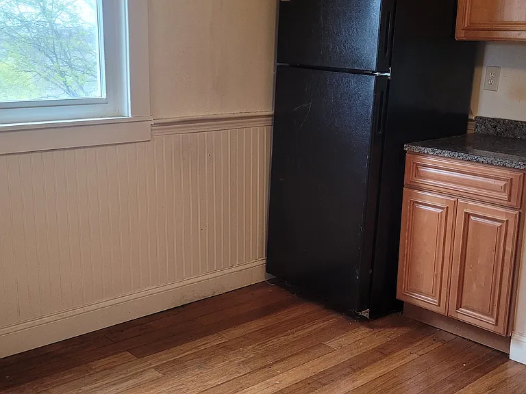 23 Desmond Rd #2 — Photo 2