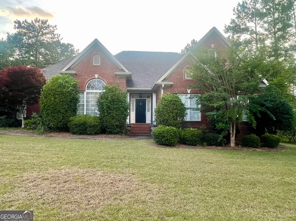 108 Forest Overlook Dr, Forsyth, GA 31029