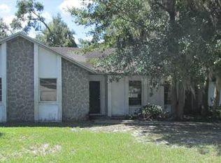 1025 Pinegrove Dr, Brandon, FL 33511