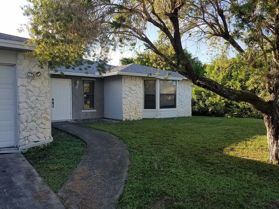 2nd image of 2398 SE Watercrest St