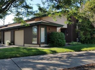 214 Teal Trce, Mayfield Heights, OH 44124