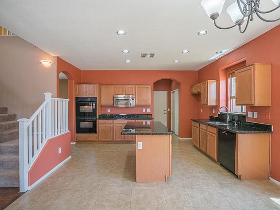 4th image of 6108 N 124th Dr