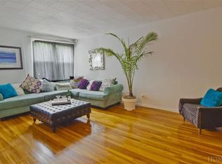 315 Palmer Ter APT 2E, Mamaroneck, NY 10543