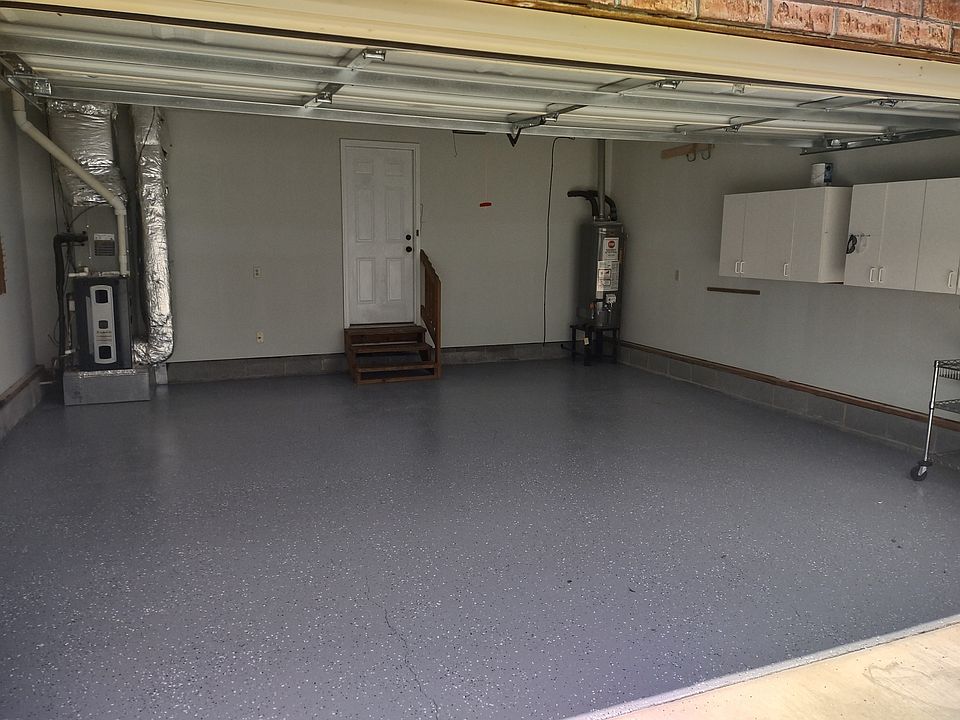 2nd image of 1307 Sycamore Dr