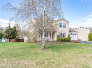 4553 Burnett St, Valatie, NY 12184