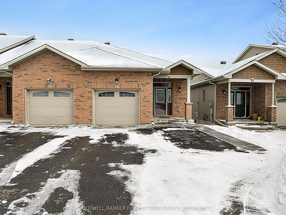 2nd image of 35 Perthmore St