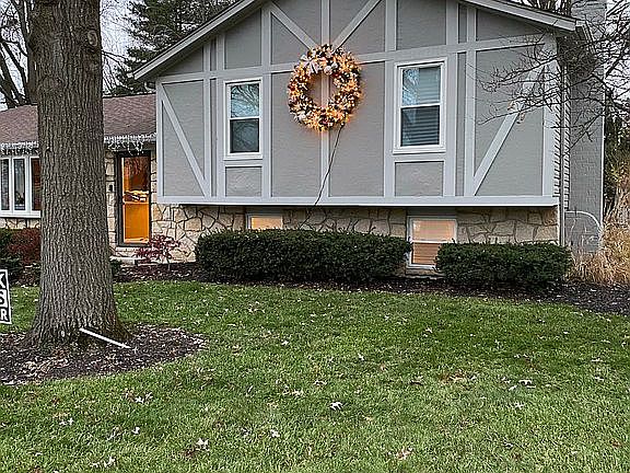 4th image of 669 Brenton Pl