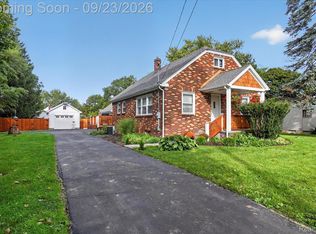 2311 N Genesee Rd, Burton, MI 48509