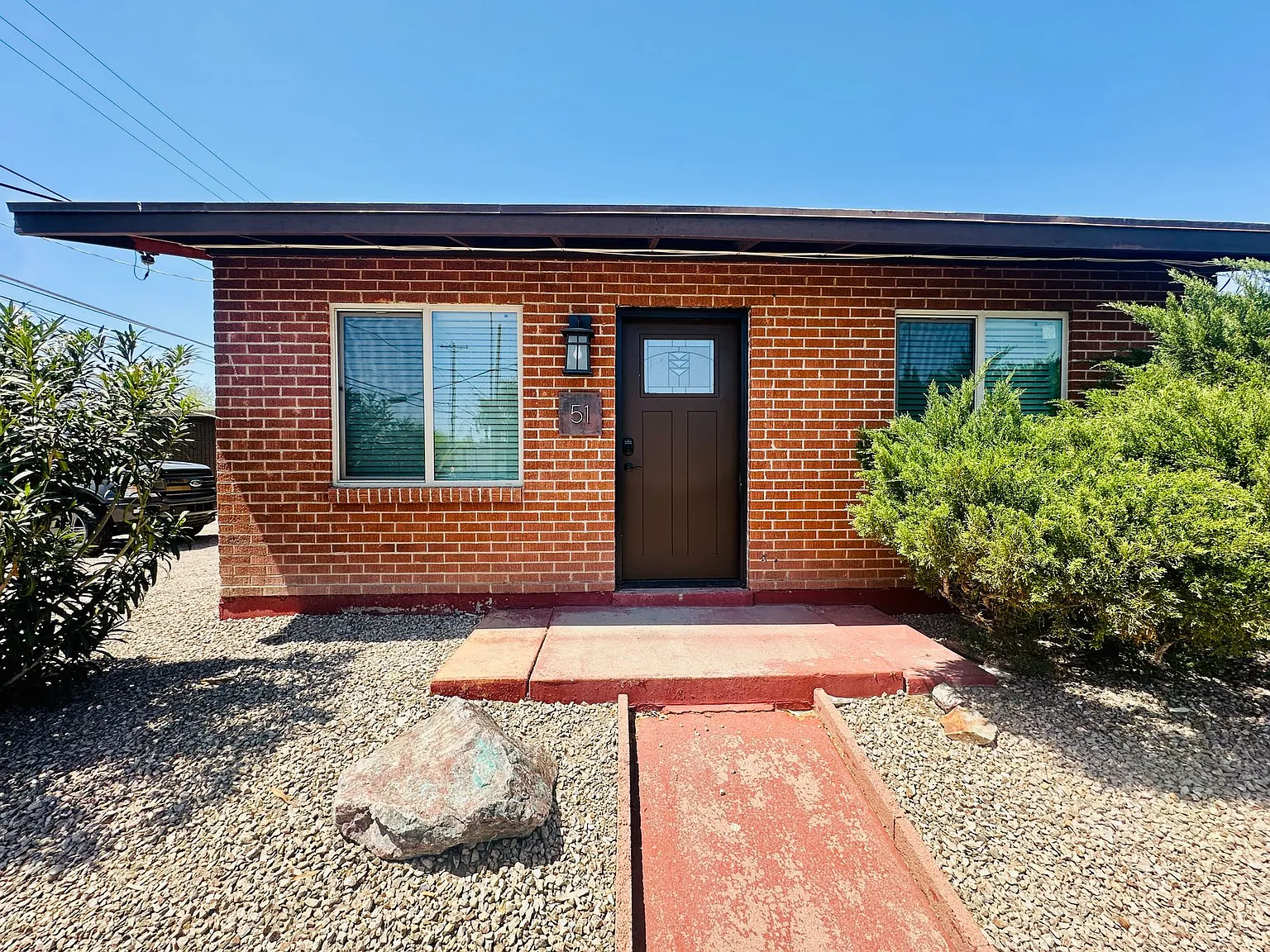 Studios and 1 Bedrooms in Central Location Tucson! — Photo 2