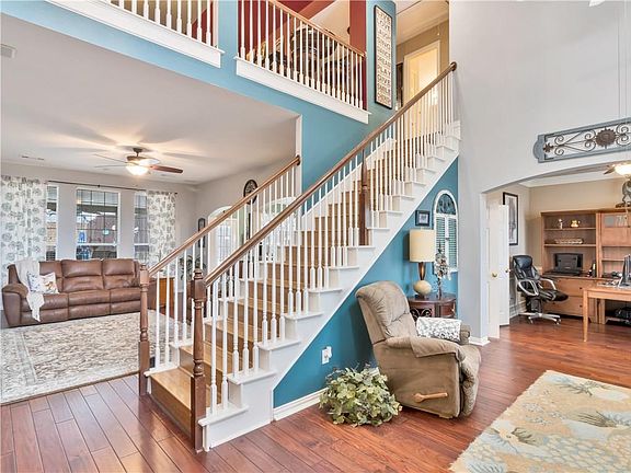 4th image of 1401 Limestone Creek Dr