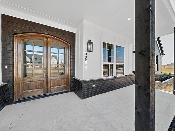 4th image of 5211 Sunset Rd