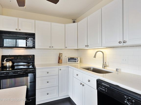4th image of 405 N Wabash Ave Unit 3804
