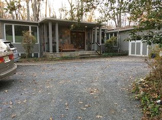 9108 Charred Oak Dr, Bethesda, MD 20817
