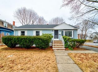 16 Perry St, Danvers, MA 01923