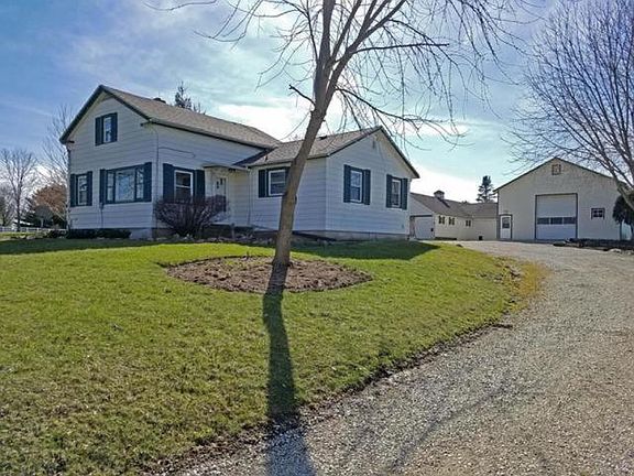 2nd image of 37146 N Thoroughbred Dr