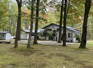 2480 Spruce Hill Dr, Farwell, MI 48622