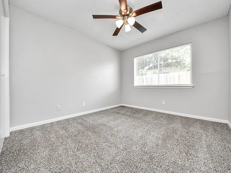 16714 Britford — Photo 31