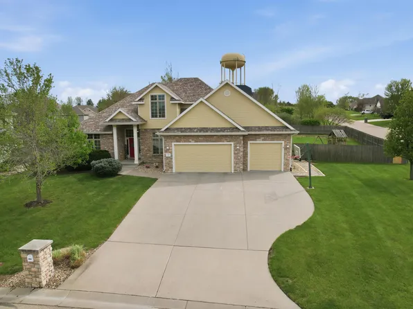 7323 SW Kings Forest Rd, Topeka, KS 66610