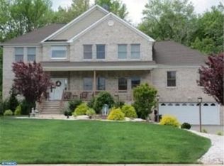 211 Hutchinson Rd, Robbinsville, NJ 08691