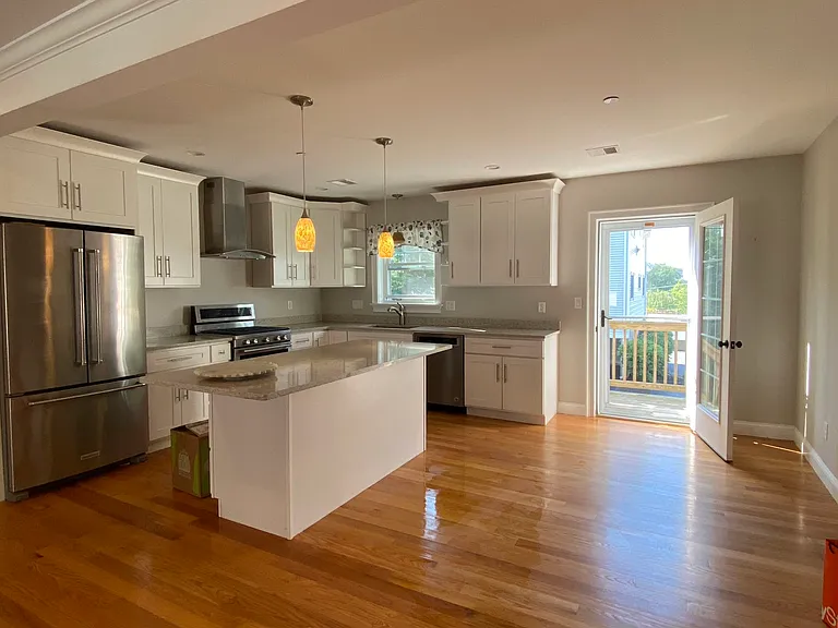 150 Quincy Ave #5B — Photo 5