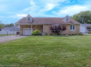6172 Custer St, South Rockwood, MI 48179
