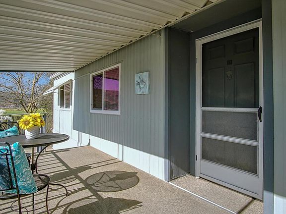 4th image of 275 Burnett Ave Spc 125