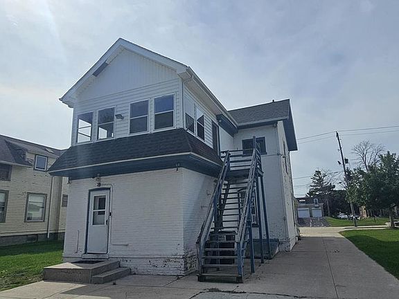 3rd image of 1117 S 8th STREET
