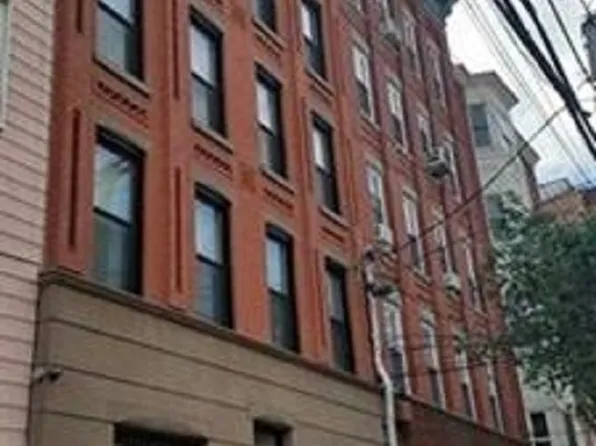 525 Adams St APT 4L, Hoboken, NJ 07030