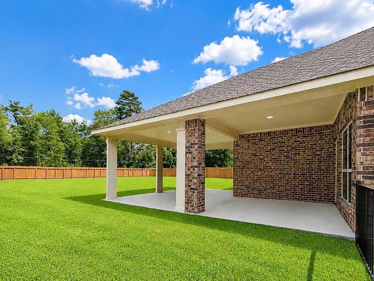 604 Linnwood Dr W — Photo 40