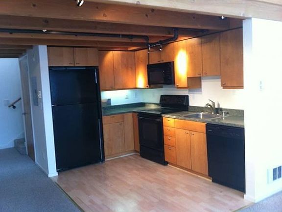 4th image of 825 Minnesota St APT 7