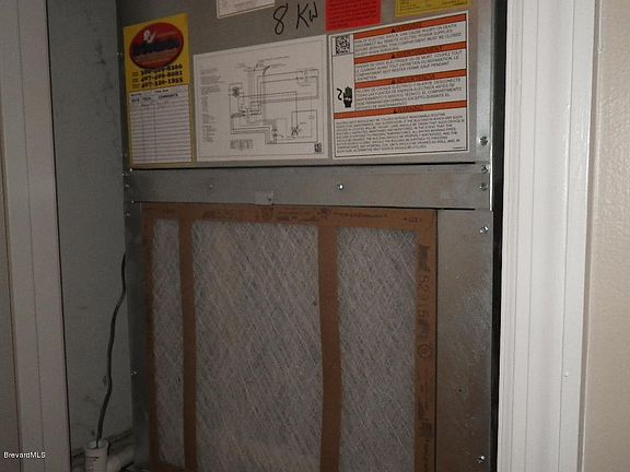 4th image of 1107 Country Club Dr #821
