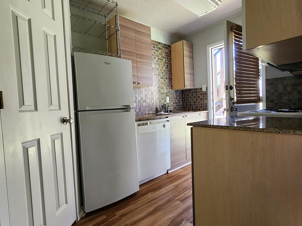 1st image of 2119 Pearl St #C3